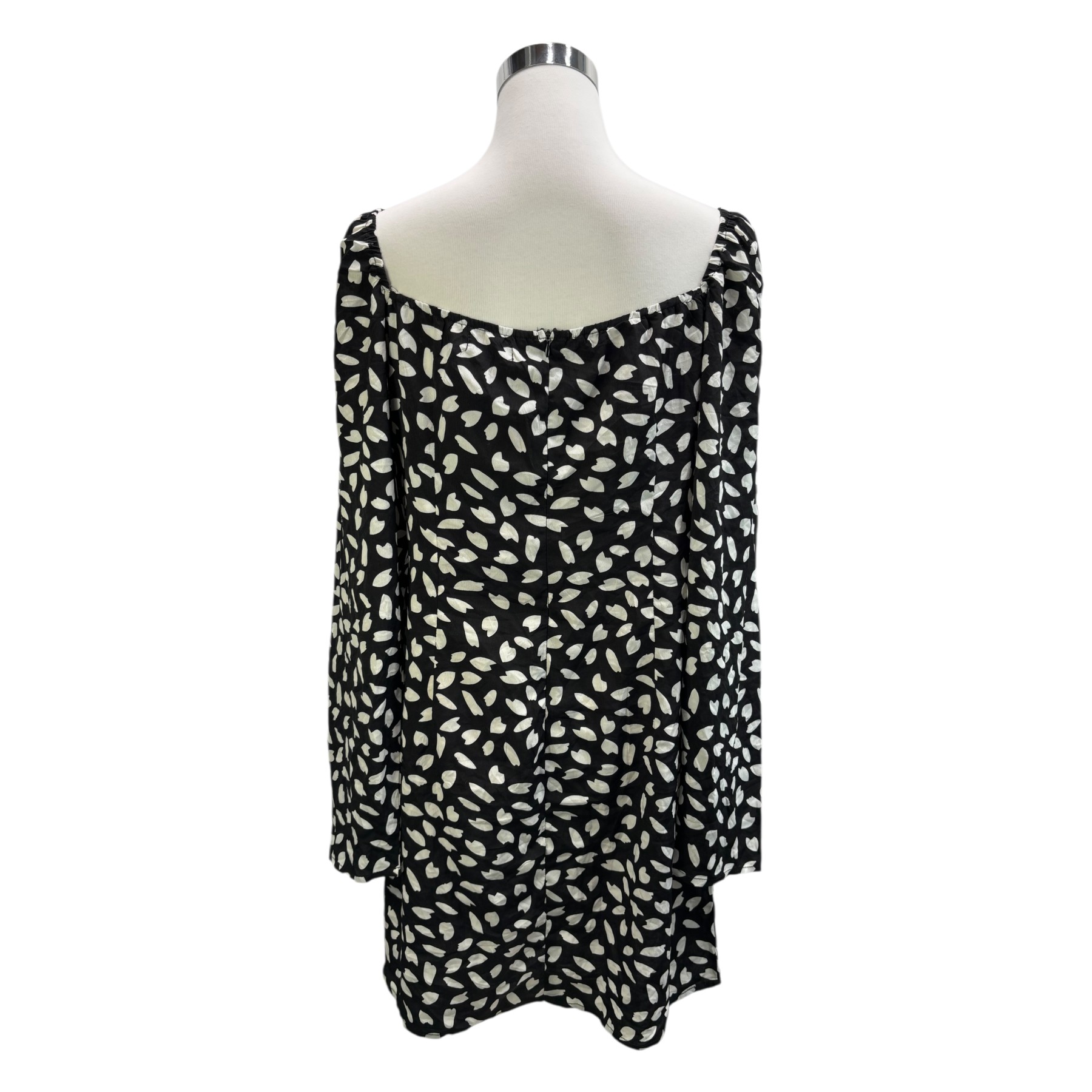 PRETTYLITTLETHING - ROBES COURTES - 44