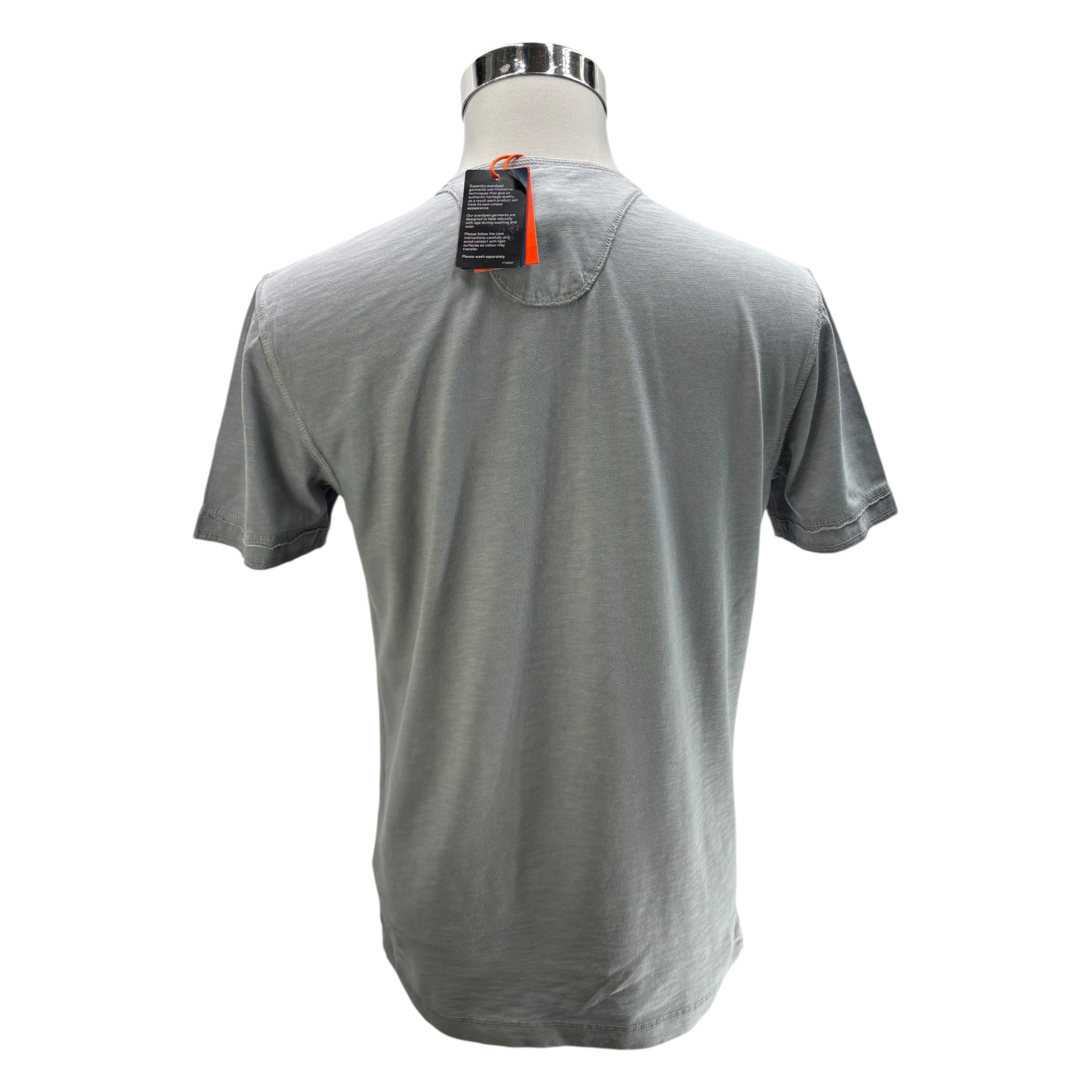 SUPERDRY - T-SHIRTS  - M
