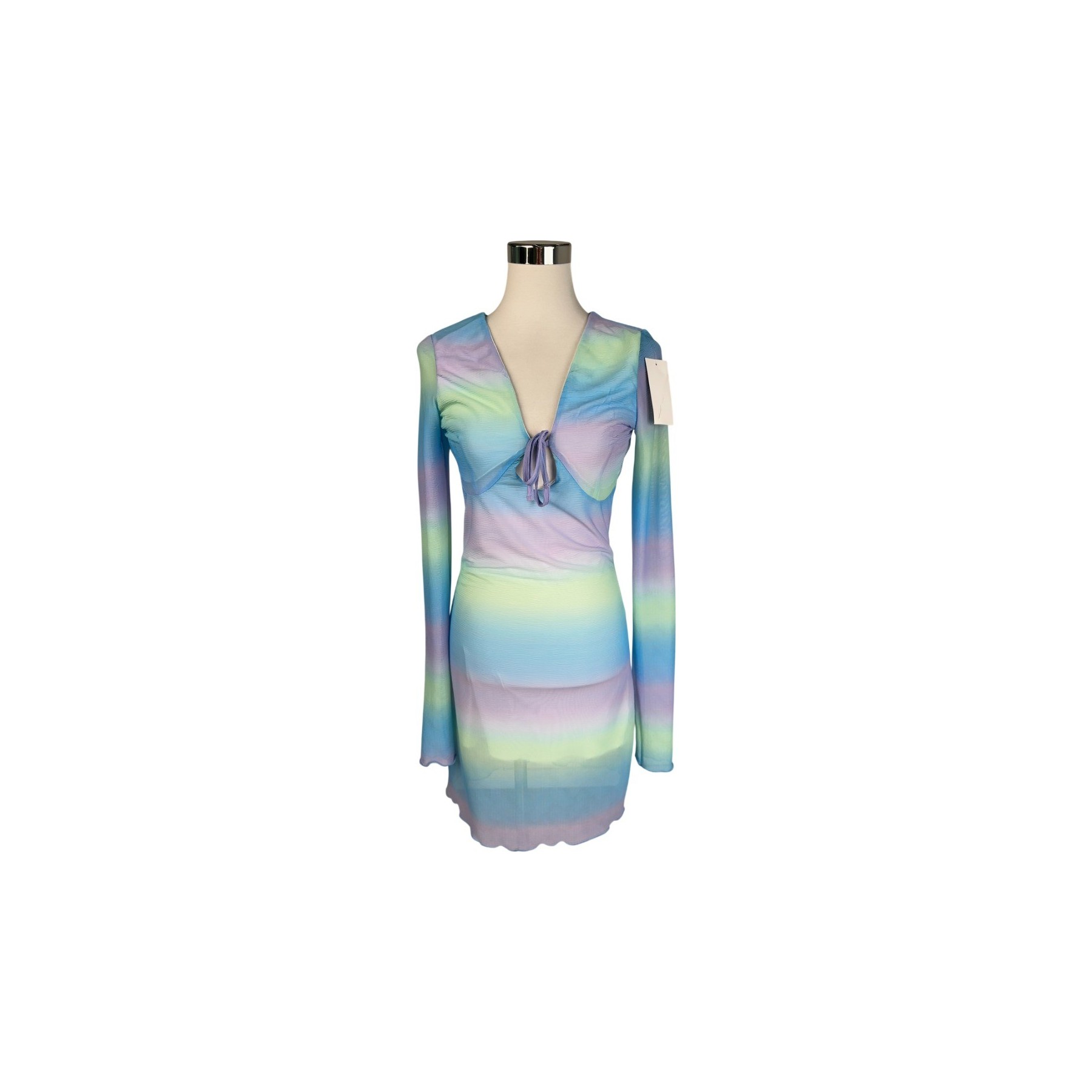 Robes courtes NA-KD 38