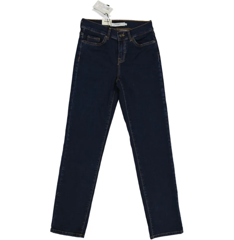 95acd2809b5d106b23312960db282b17_vero-moda-jeans-coupe-droite-38