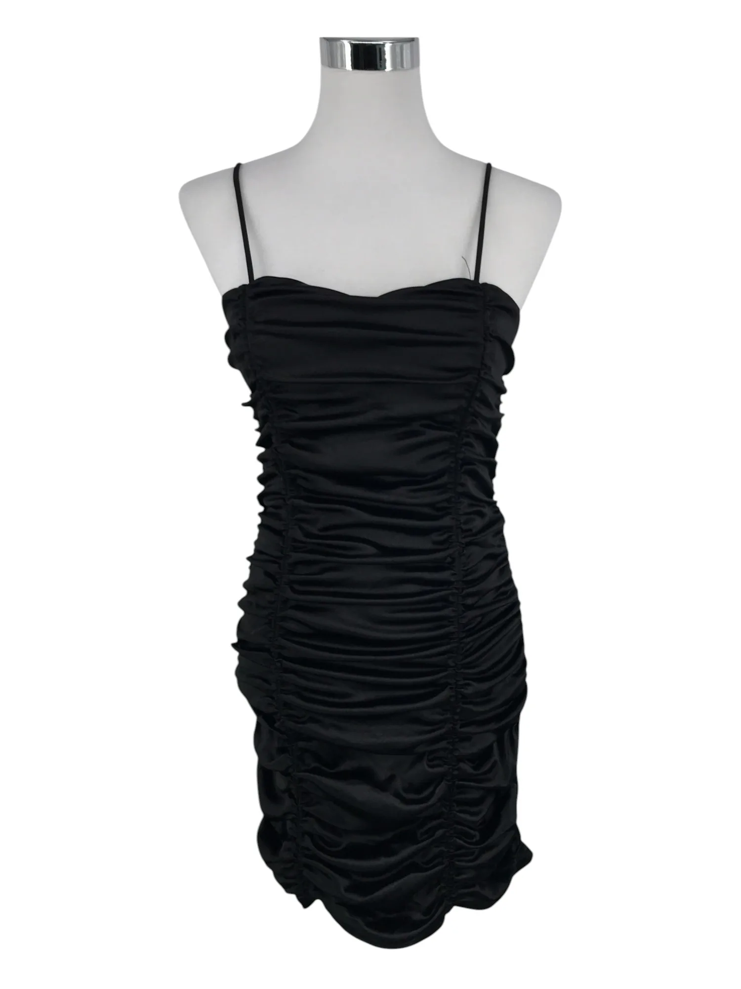 b541211793b8b8cdc1ef6727875ab92d_giorgia-robes-courtes-m