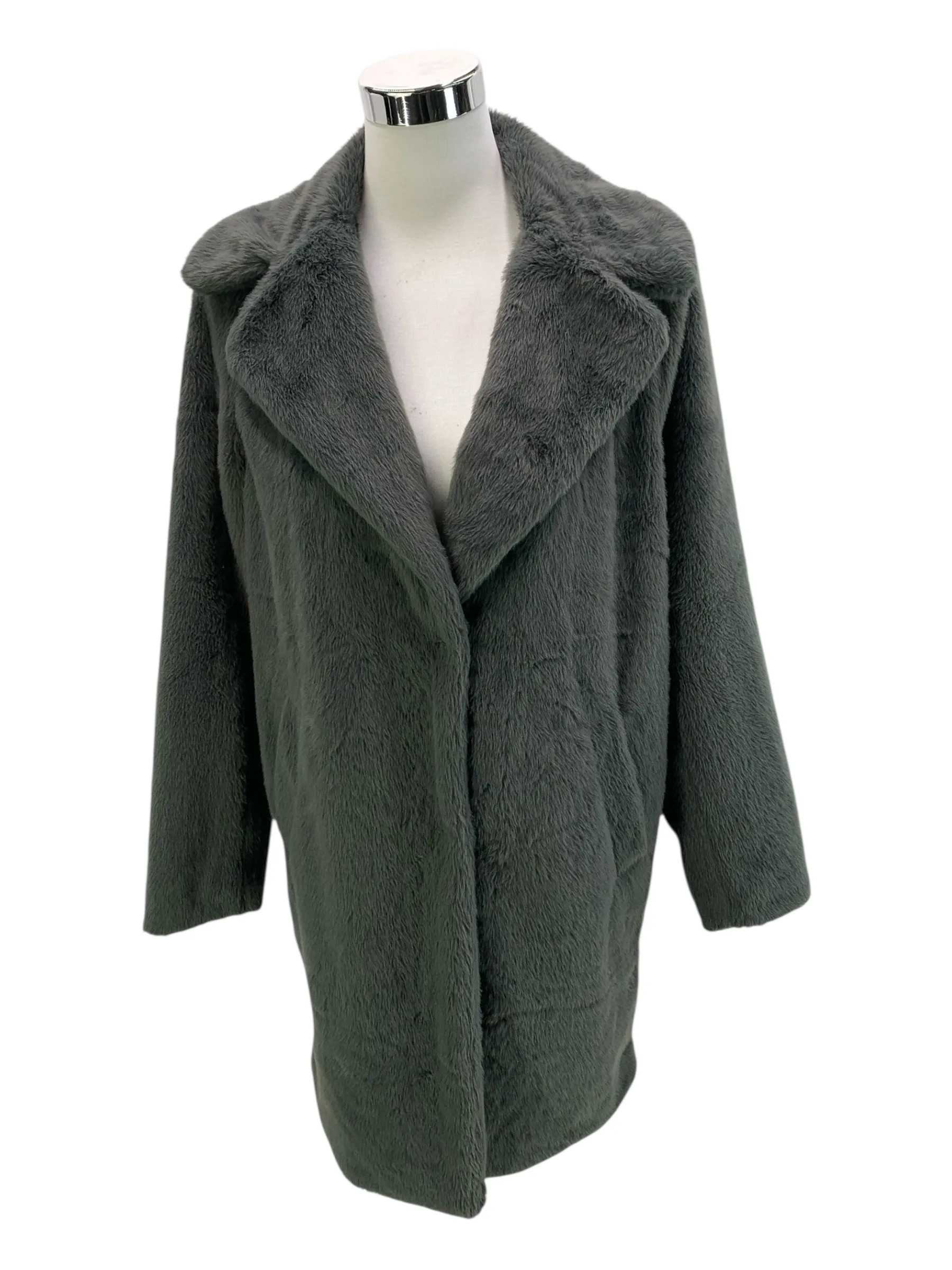 26024eed21bb5a216442155bfaee5500_new-look-manteaux-en-fausses-fourrures-36