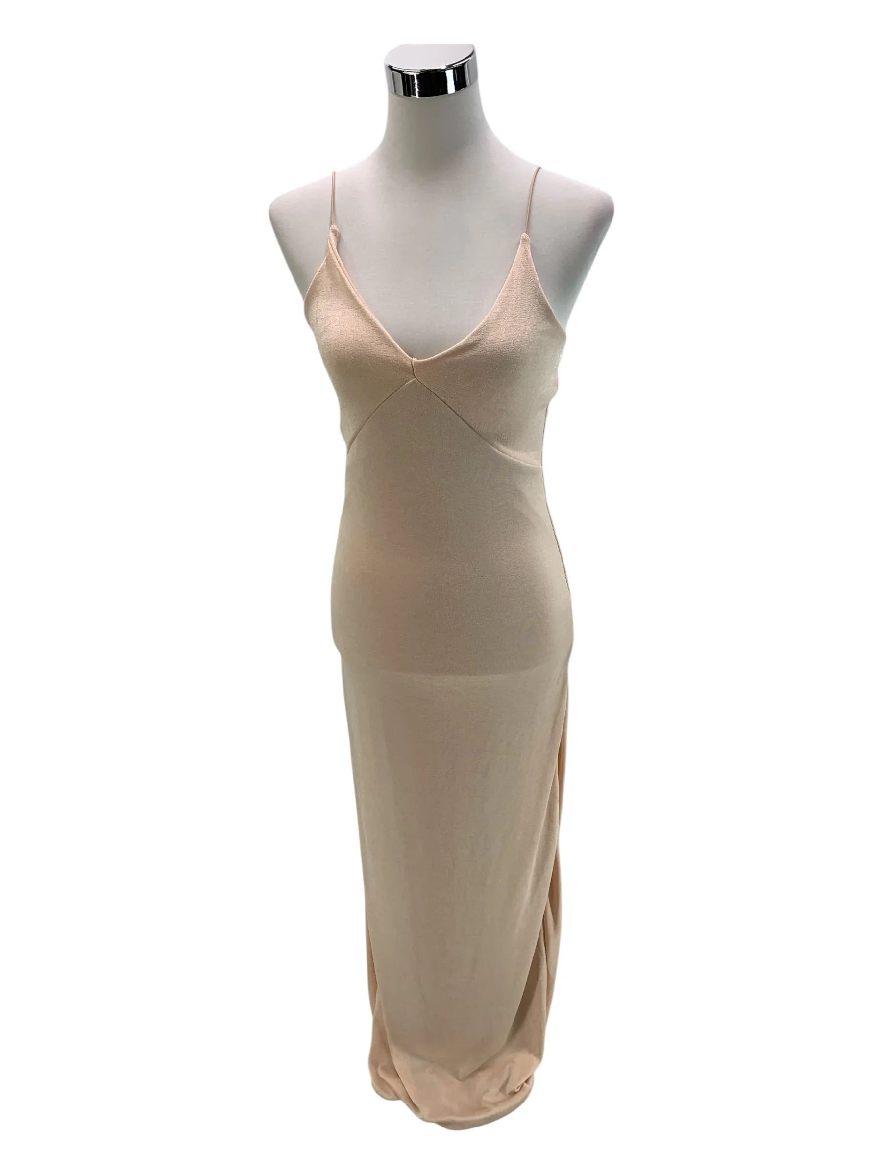 4fc1acd94449adf19ce2fb3f195e4f74_prettylittlething-robes-longues-40