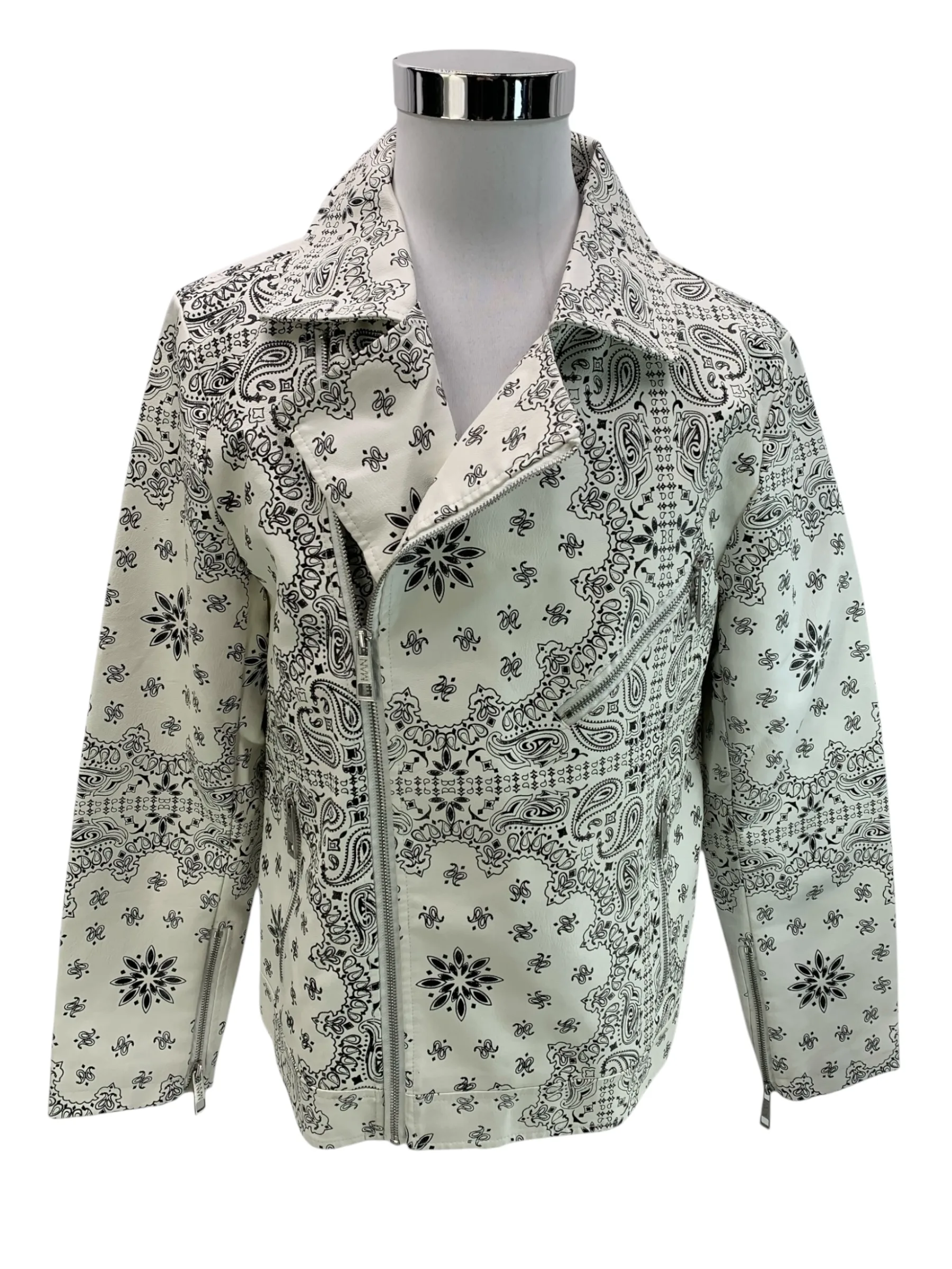 97596c9b62d79fa8cd19a68571f07dd3_boohoo-vestes-h-m