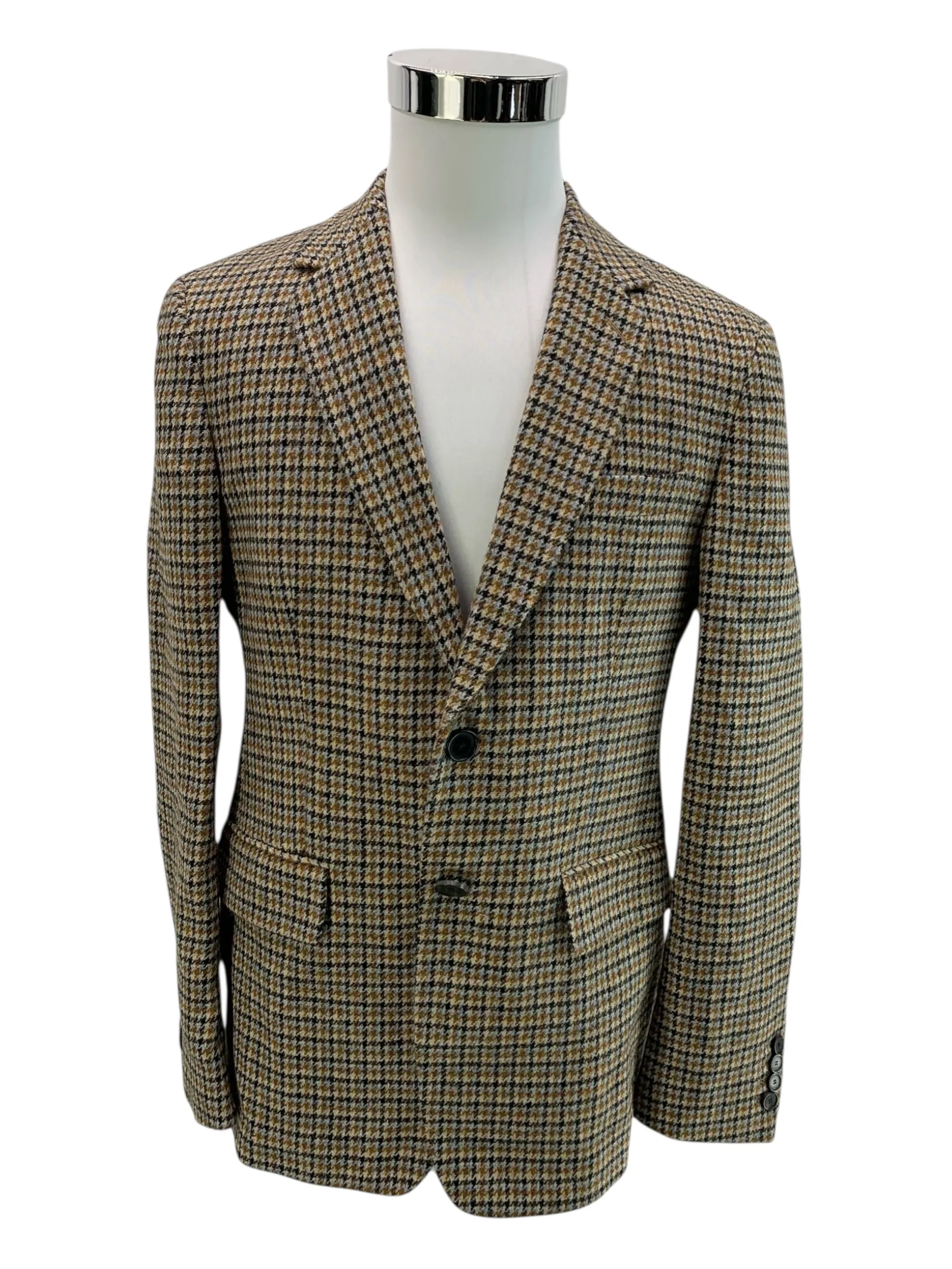 e3def854278f3a8c3e9d929eba3f749f_sandro-vestes-de-costume-50-m