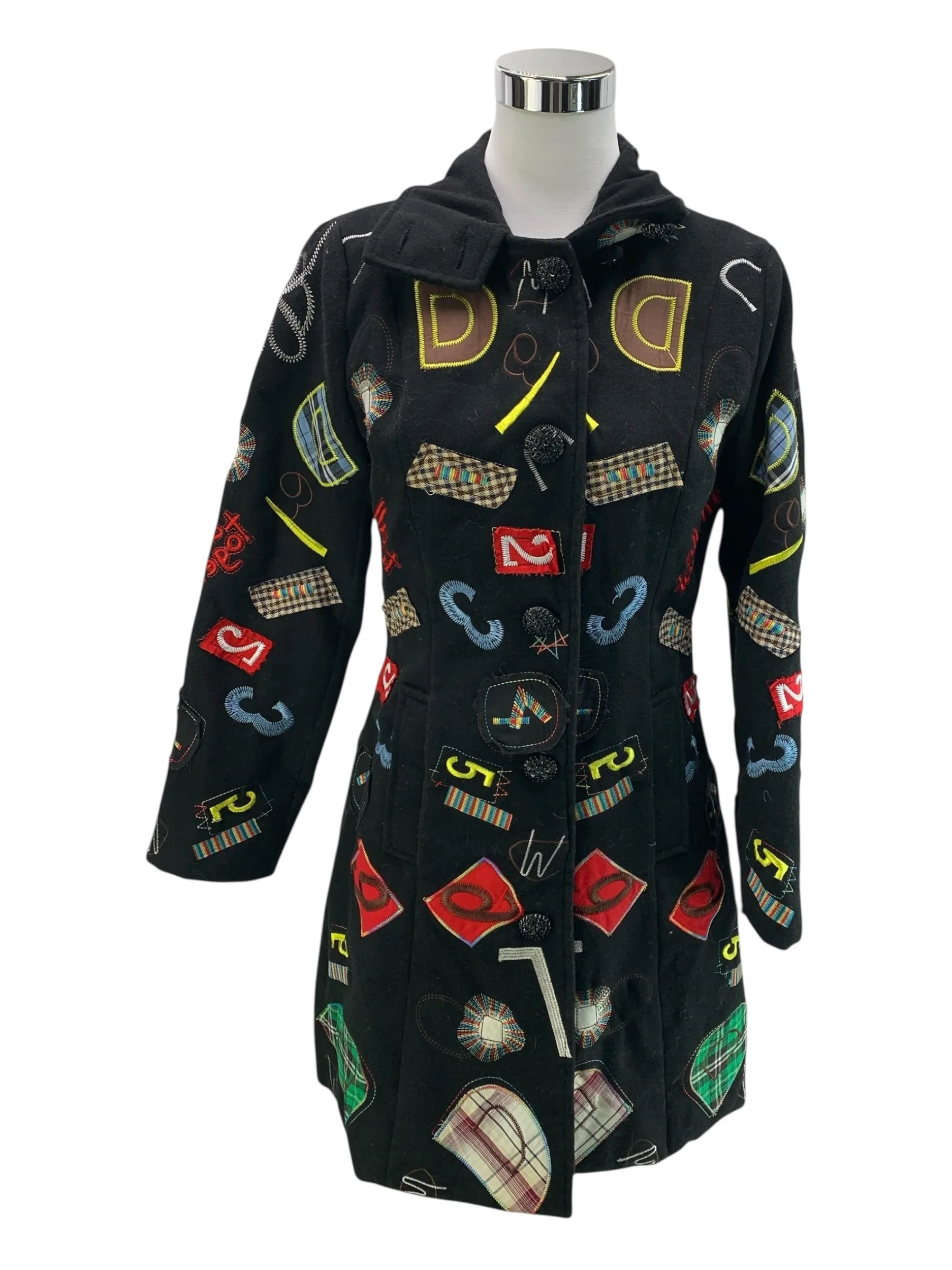 245b025622e2be8012f0c3931aa6ba5b_guerrisol-manteaux-m