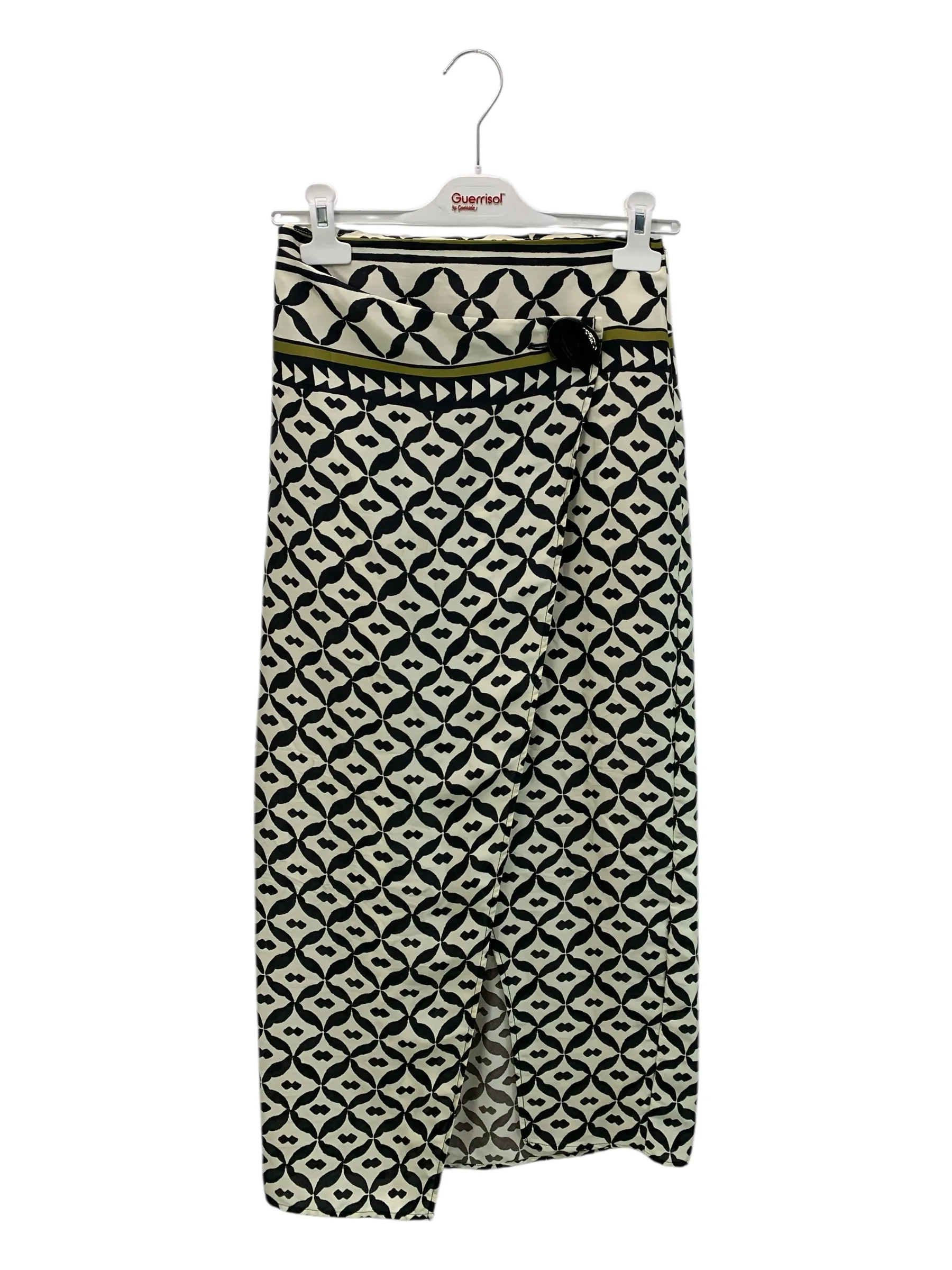 953a2deee76160161ba1715f23fb3b4e_zara-jupes-mi-longues-xs