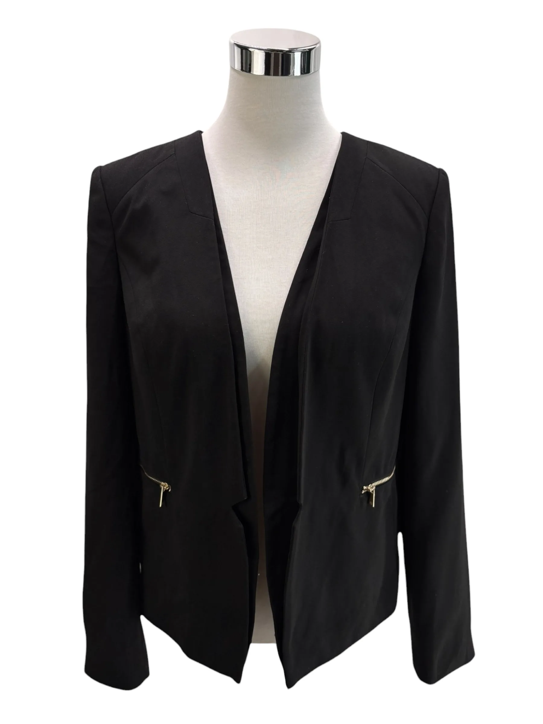 bbe55db8a0d1847b6d4767288af2793a_morgan-blazers-42