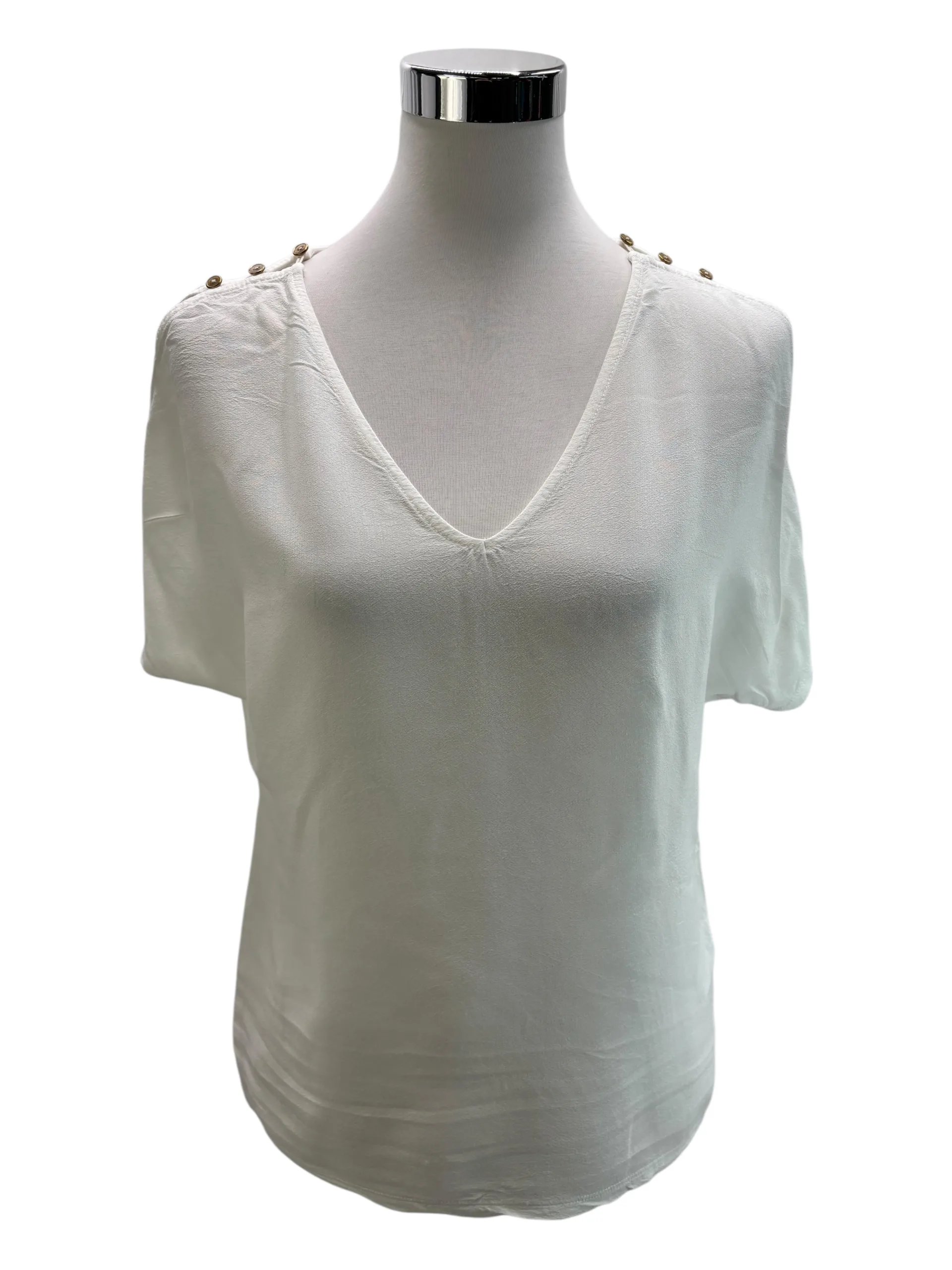 33c13dd1a3e65ad8f613cef55eded71d_caroll-blouses-xs